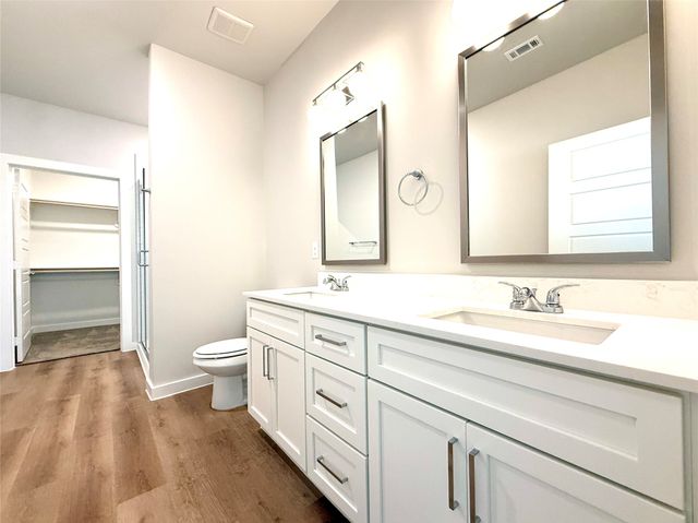 2219 Reserve Way Bldg 17-2219, Mansfield, TX 76063