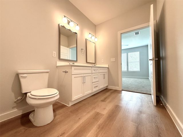 2219 Reserve Way Bldg 17-2219, Mansfield, TX 76063