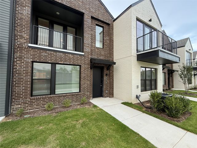 2219 Reserve Way Bldg 17-2219, Mansfield, TX 76063