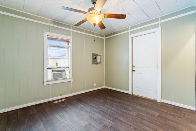 2715 Floyd Street, Lake Station, IN 46405