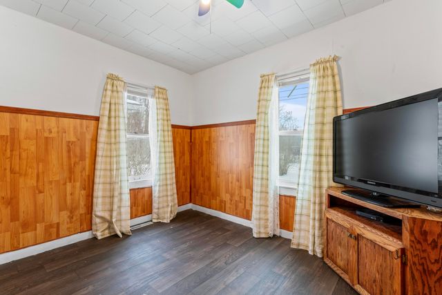 2715 Floyd Street, Lake Station, IN 46405