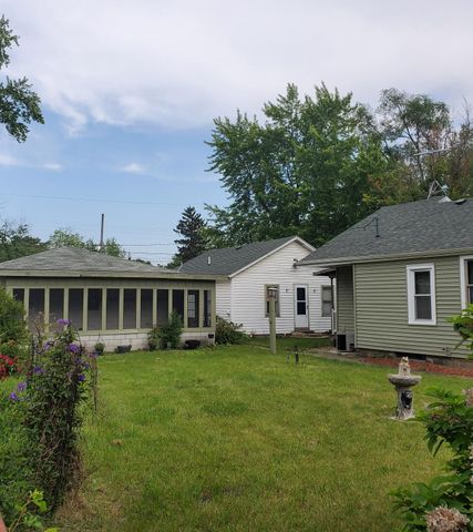 2715 Floyd Street, Lake Station, IN 46405