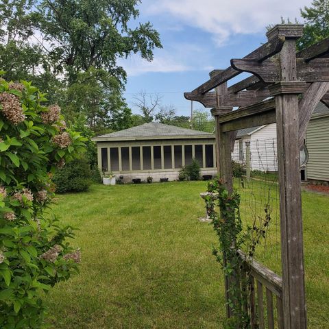 2715 Floyd Street, Lake Station, IN 46405