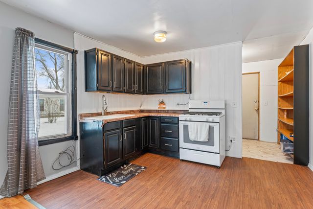2715 Floyd Street, Lake Station, IN 46405