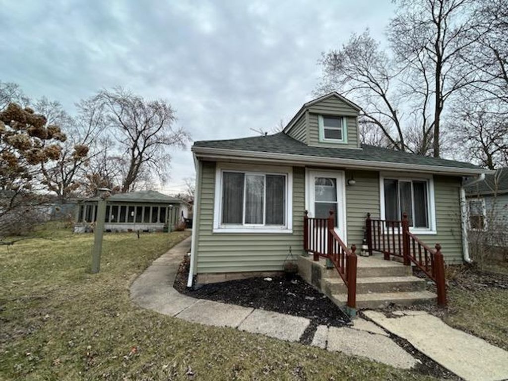 2715 Floyd Street, Lake Station, IN 46405