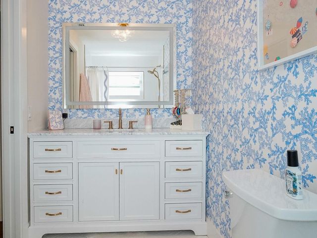 5218 VENETIAN BOULEVARD NE, St Petersburg, FL 33703
