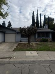 6941 Wagon Wheel Way, Sacramento, CA 95828