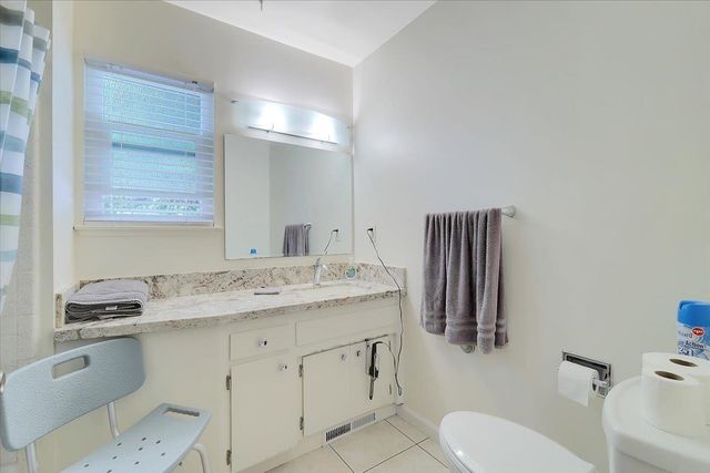 12015 Alta Sierra Dr, Grass Valley, CA 95949