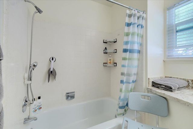 12015 Alta Sierra Dr, Grass Valley, CA 95949