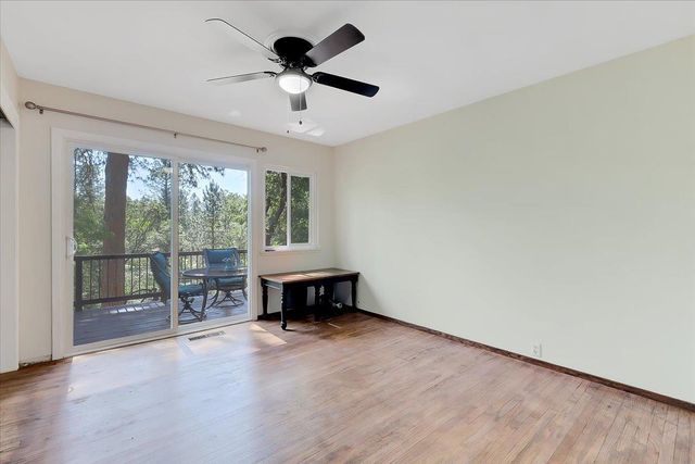 12015 Alta Sierra Dr, Grass Valley, CA 95949