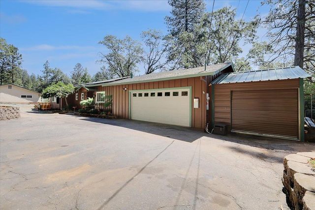 12015 Alta Sierra Dr, Grass Valley, CA 95949