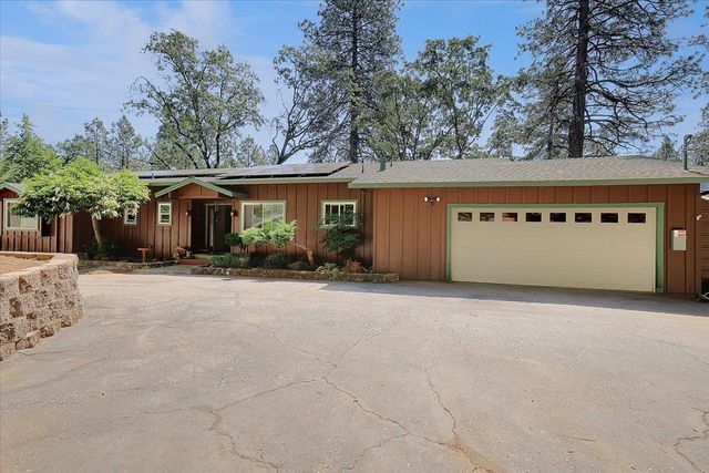 12015 Alta Sierra Dr, Grass Valley, CA 95949