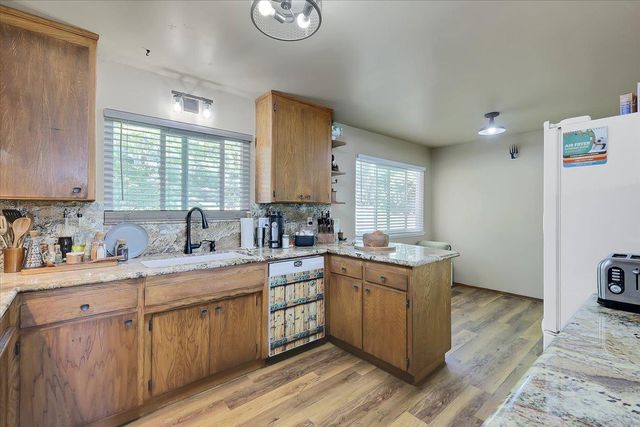 12015 Alta Sierra Dr, Grass Valley, CA 95949