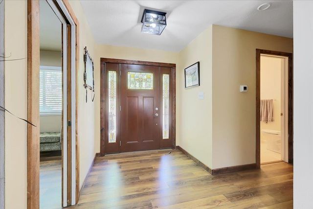 12015 Alta Sierra Dr, Grass Valley, CA 95949