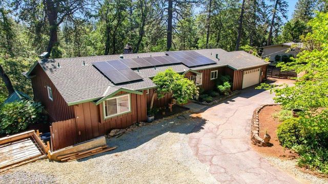 12015 Alta Sierra Dr, Grass Valley, CA 95949