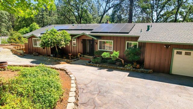 12015 Alta Sierra Dr, Grass Valley, CA 95949