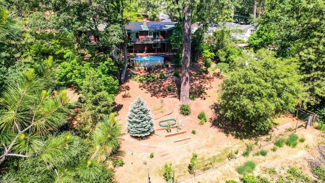 12015 Alta Sierra Dr, Grass Valley, CA 95949