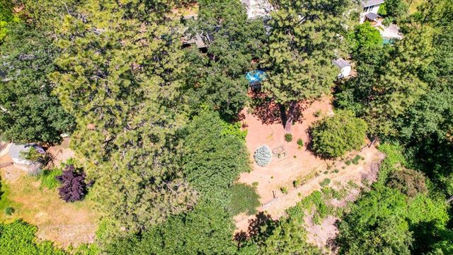 12015 Alta Sierra Dr, Grass Valley, CA 95949