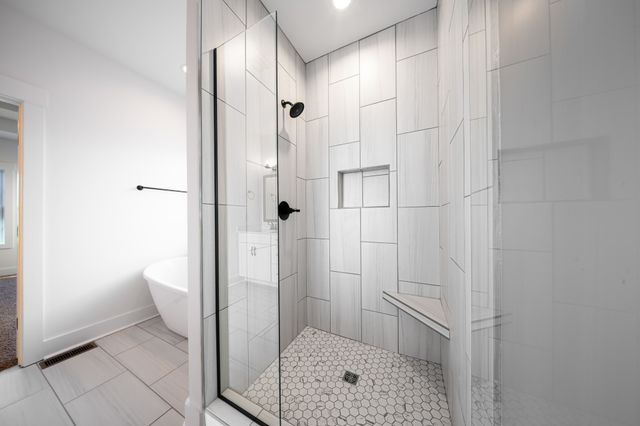 522 Foxglove Ln, Clarksville, TN 37043