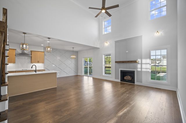 522 Foxglove Ln, Clarksville, TN 37043