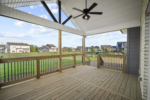 522 Foxglove Ln, Clarksville, TN 37043