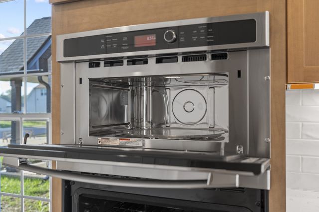 522 Foxglove Ln, Clarksville, TN 37043