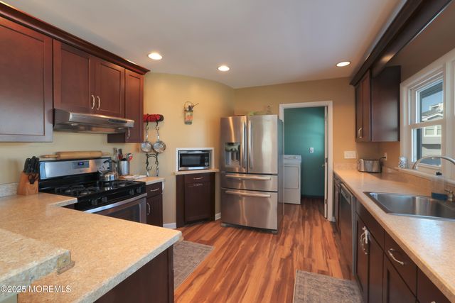 409 3rd Street, Beach Haven, NJ 08008