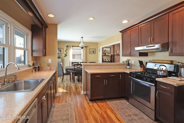 409 3rd Street, Beach Haven, NJ 08008