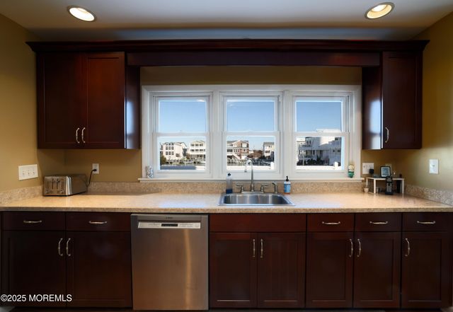 409 3rd Street, Beach Haven, NJ 08008