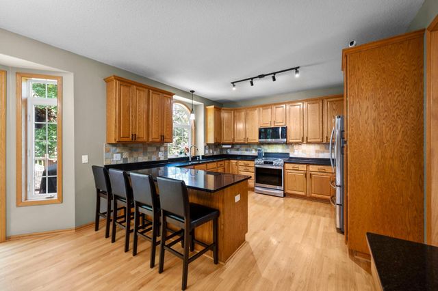 14991 Creditview Drive, Savage, MN 55378