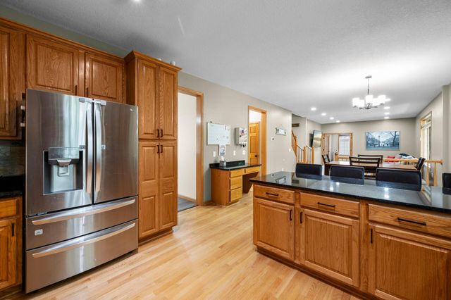 14991 Creditview Drive, Savage, MN 55378