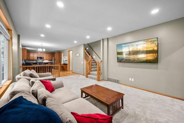 14991 Creditview Drive, Savage, MN 55378