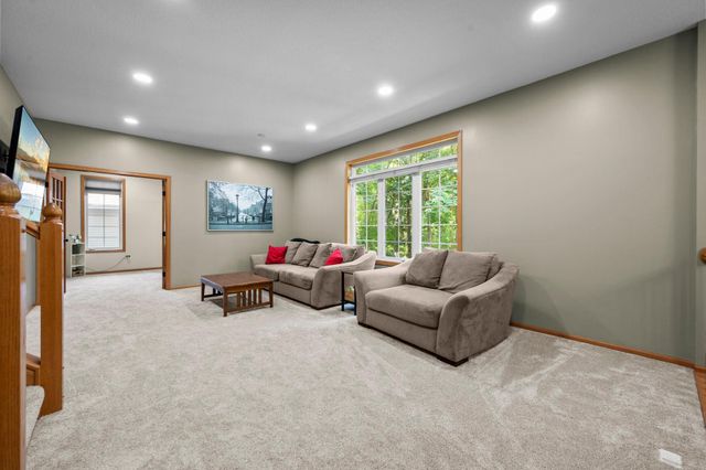 14991 Creditview Drive, Savage, MN 55378