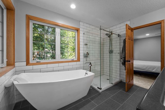 14991 Creditview Drive, Savage, MN 55378