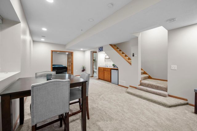 14991 Creditview Drive, Savage, MN 55378