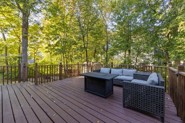 14991 Creditview Drive, Savage, MN 55378