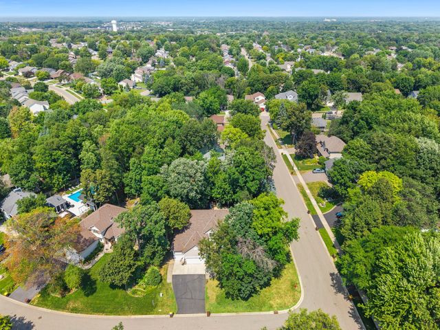 14991 Creditview Drive, Savage, MN 55378