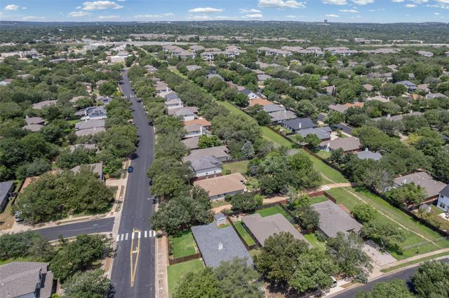 4604 Hoffman DR, Austin, TX 78749