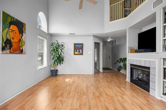 4604 Hoffman DR, Austin, TX 78749