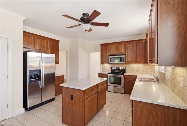 319 Ironwood Drive, Thomasville, NC 27360