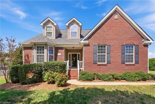 319 Ironwood Drive, Thomasville, NC 27360