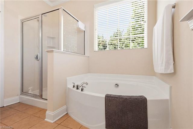 319 Ironwood Drive, Thomasville, NC 27360