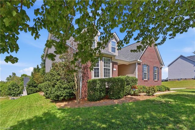 319 Ironwood Drive, Thomasville, NC 27360