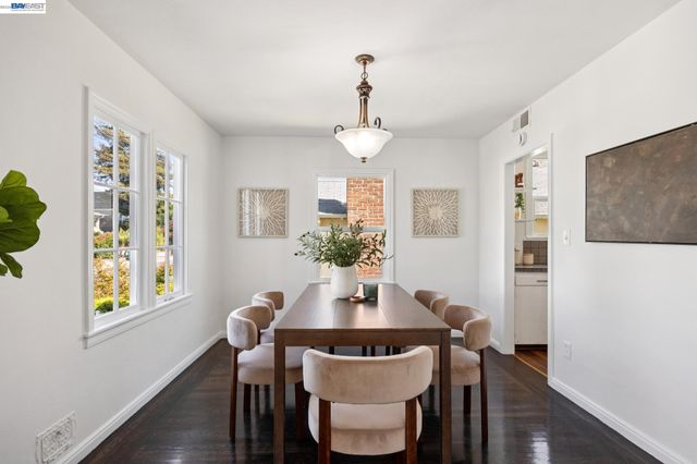 3039 Kansas St, Oakland, CA 94602