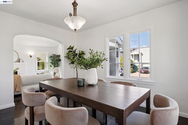 3039 Kansas St, Oakland, CA 94602