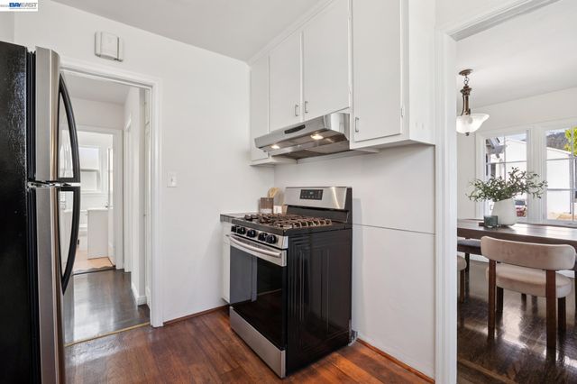 3039 Kansas St, Oakland, CA 94602