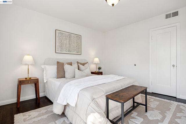 3039 Kansas St, Oakland, CA 94602