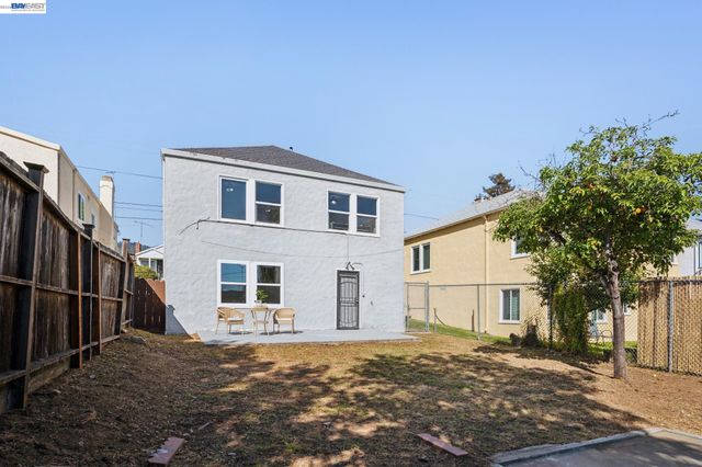 3039 Kansas St, Oakland, CA 94602