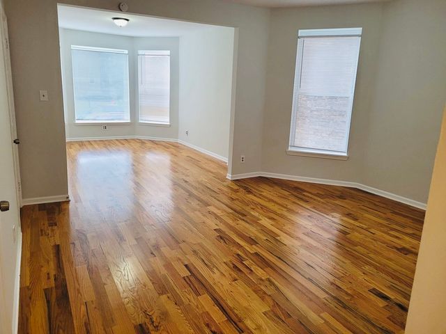 1512 N Kedvale Avenue 1F, Chicago, IL 60651