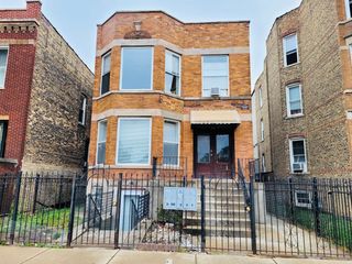 1512 N Kedvale Avenue 1F, Chicago, IL 60651